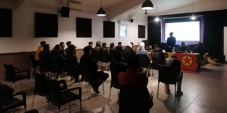 Bordeaux’da gençlerden Kürdistan’da direniş tarihi konferansı