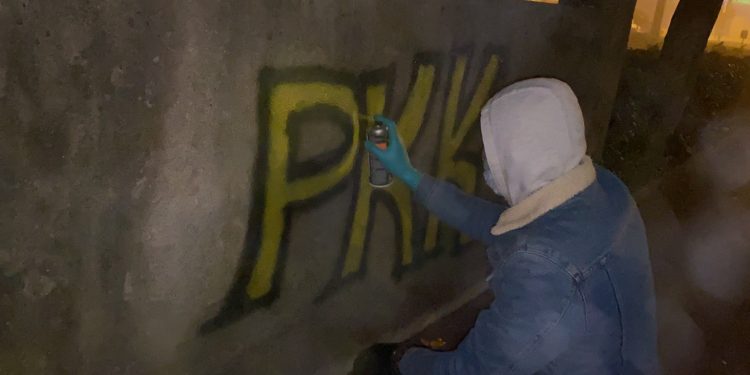 43’ncü yılında Almanya ve İsviçre sokaklarında PKK yazılamaları