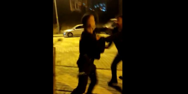 Polis saldırısına uğrayan genç gözaltına alındı