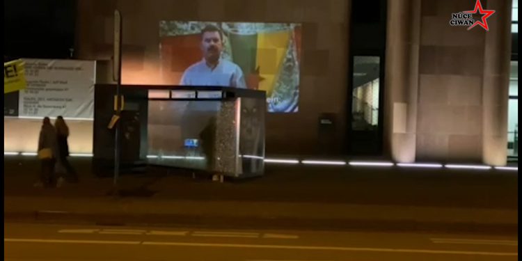 Önder Öcalan’ın düşünceleri Bielefeld’de duvarlara yansıtılıyor