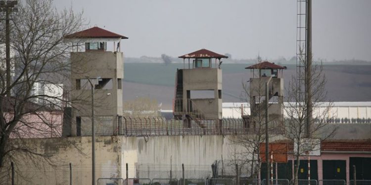 PKK’li ve PAJK’lı tutsaklar: Teslim alamayacak, çökertemeyecek, Güneşimizi karartamayacaksınız!