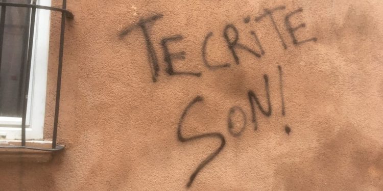 Gençlik Meclisinden açlık grevlerine destek yazılaması