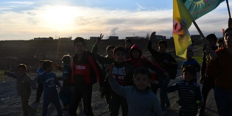 Çilaxa halkı büyük bir coşku ile uzun yürüyüş gençlerini karşıladı