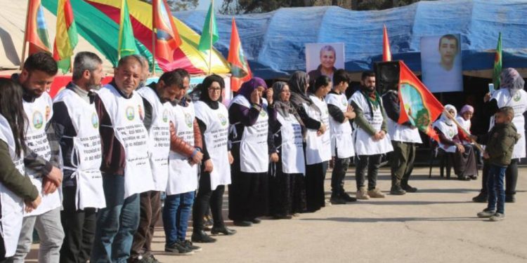Tecrite karşı Kobanê’de açlık grevi