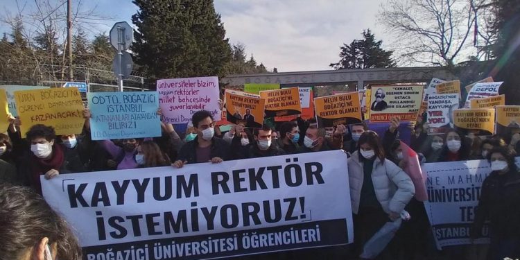 Rektör atamalarına karşı tepkiler büyüyor