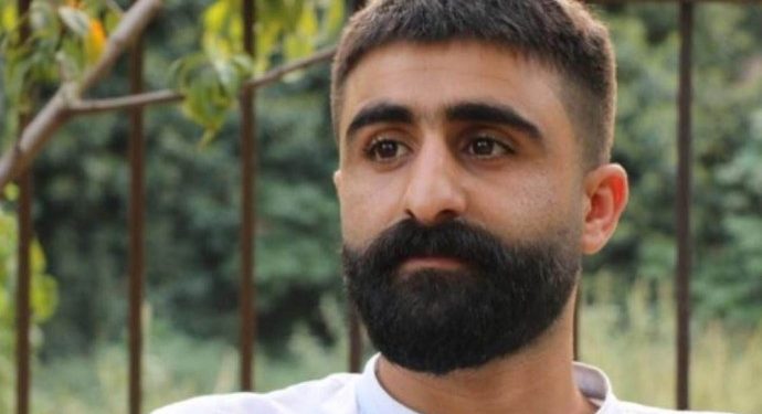 MA muhabiri evi basılarak gözaltına alındı