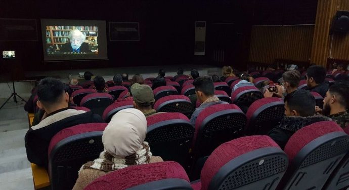 Filozof Chomsky Rojava Üniversitesinde: Rojava Devrimi bir mucizedir