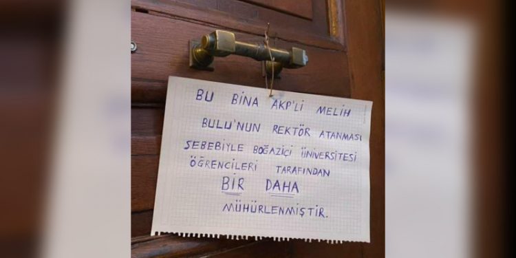 Kayyum rektörün odası bir daha mühürlendi