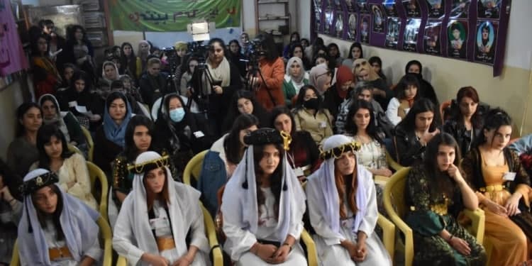 Jinên Ciwanên Tekoşer 3’üncü konferansını gerçekleştiriyor