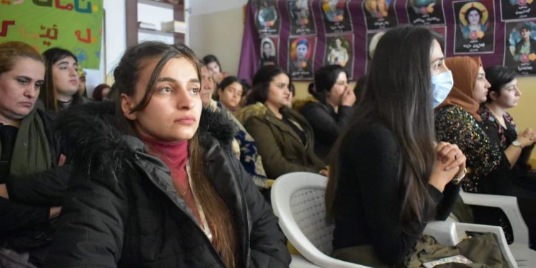 Jinên Ciwanên Tekoşer 3’üncü konferansını gerçekleştiriyor