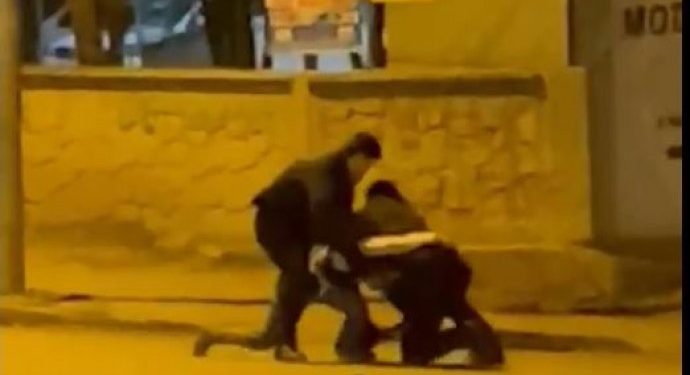 Êlih’de polis sokak ortasında şiddet uyguladı