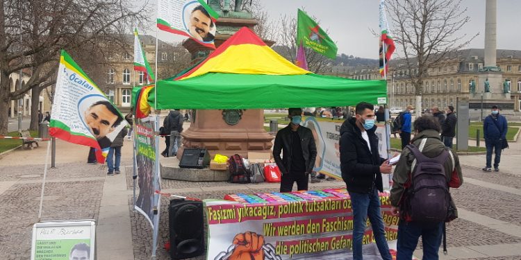 Stuttgart’ta düzenlenen çadır nöbetini HBDH güçleri devraldı