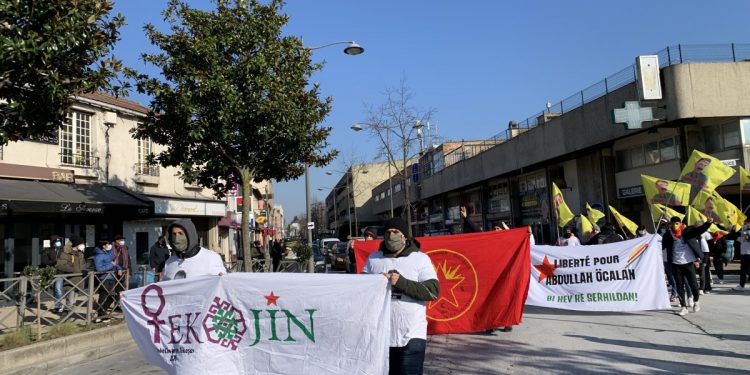 YENİLENDİ – Marsilya ve Paris’te gençlik işgal saldırılarına karşı alanlarda