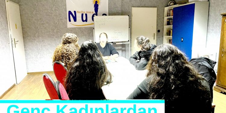 Genç Kadınlardan özgün eğitim