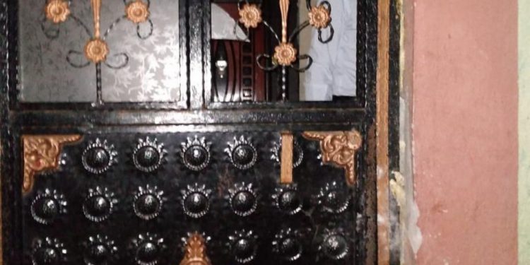 Colemerg’de 6 genç rehin alındı