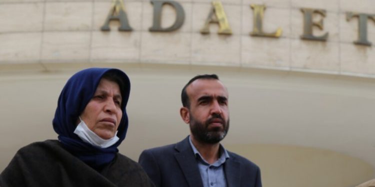 Emine Şenyaşar ve çocuklarının direnişi 4’üncü günde