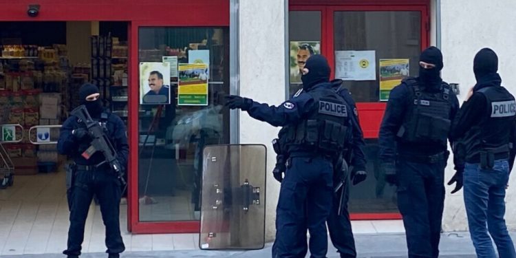 Fransa 7 Kürt’ü tutukladı!