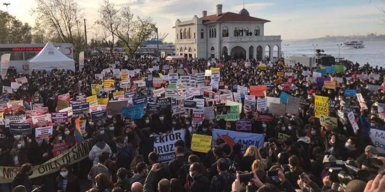 Boğaziçi direnişine katılanlara dava açıldı