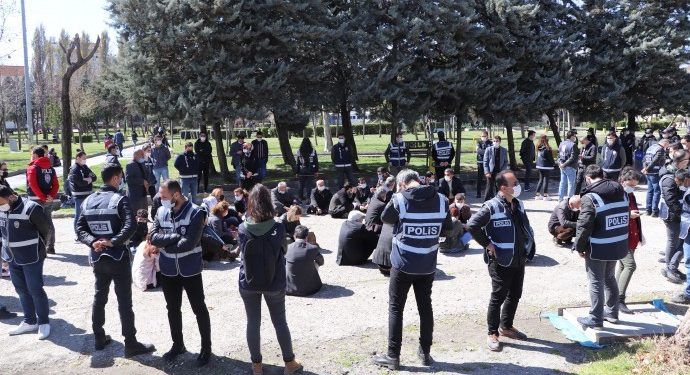 Koşuyolu Parkı’nda tecrit ve açlık grevleri için eylem gerçekleştirildi