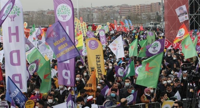 Yenikapı Newrozu: Faşist saldırılara asla boyun eğmeyeceğiz