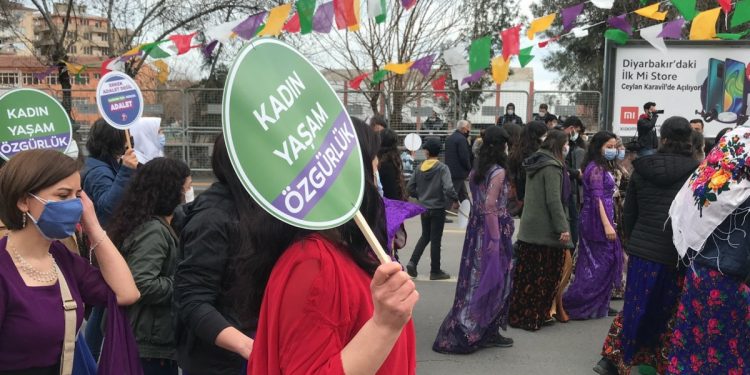 Dünya Emekçi Kadınlar Günü- ‘Erkek Egemenliği Yeneceğiz’