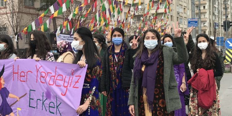 Dünya Emekçi Kadınlar Günü- ‘Erkek Egemenliği Yeneceğiz’