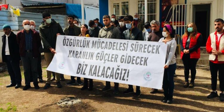 Gençlik Meclisi üyesi kaçırılarak ajanlık dayatmasına maruz bırakıldı