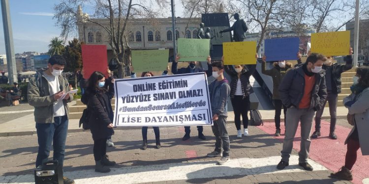 İstanbul Lise Dayanışması: Hiçe sayılmaya sessiz kalmıyoruz!