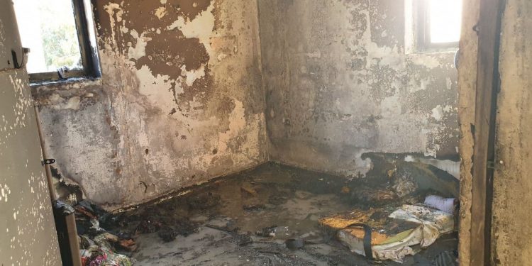 Lavrio kampında yangın çıktı