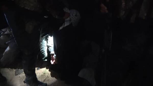 Hol Kampı’nda DAİŞ emiri ve 3 çete üyesi yakalandı