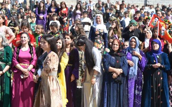 Mexmûr Halklar Önderi’nin 72’inci doğum gününü kutladı