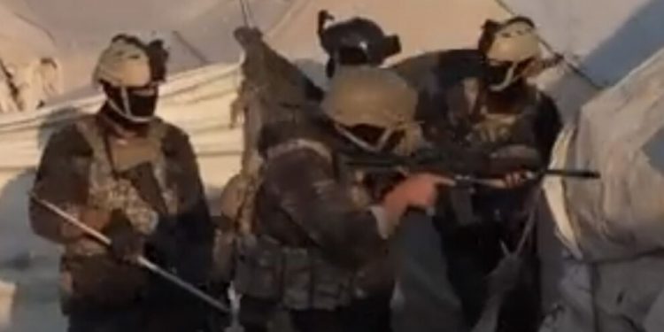 Hol Kampı’nda 3 günde 31 DAİŞ çetesi yakalandı