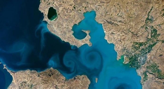 NASA’nın düzenlediği fotoğraf yarışmasında Wan Gölü fotoğrafı birinci oldu