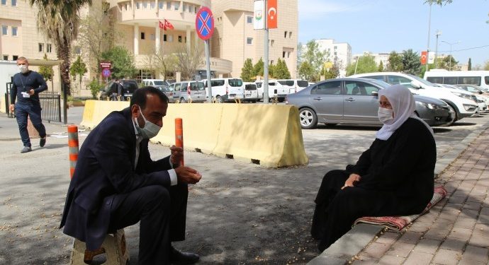 Anne Emine Şenyaşar ve oğlu Ferit Şenyaşar’ın Adalet eylemi 39’uncu günde