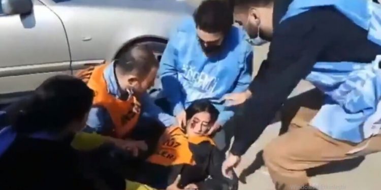 Trabzon’da 1 Mayıs için sokağa çıkanlara polis saldırdı; 12 kişi rehin alındı