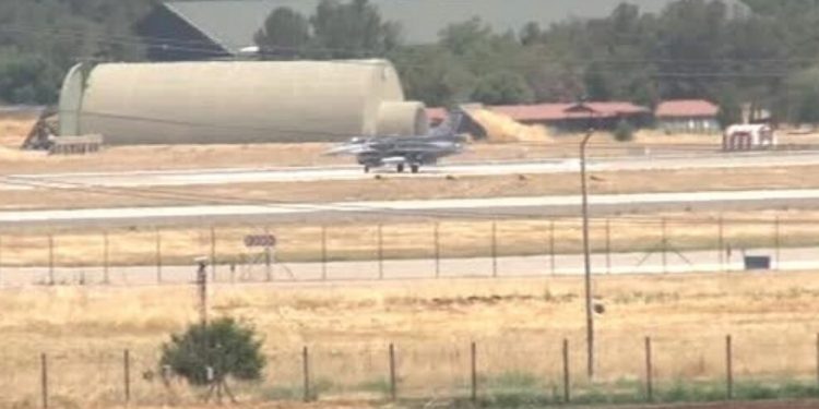 Amed’de 8’inci Ana Jet Üssü yapılan eylem ardından uçuşlara kapatıldı