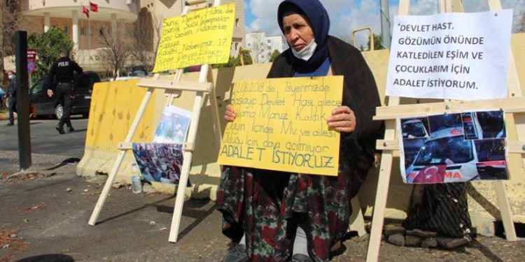 Şenyaşar ailesinin eylemi devam ediyor; ‘Adalet yoksa zulüm olur’