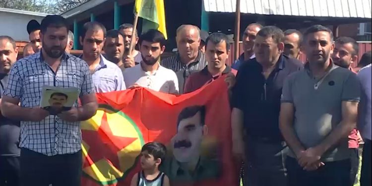 Stavrapol’da Kürt gençleri işgalci saldırıları protesto etti