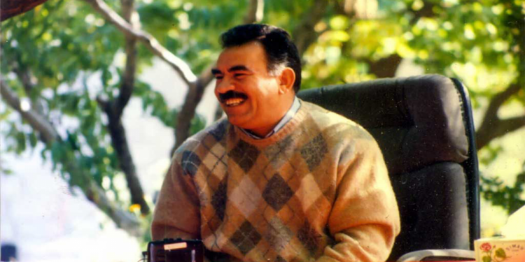 “Biz bir insanda insanlığı yaratıyoruz, bütün insanlığa da bakıp kendi insanımızı yaratıyoruz”