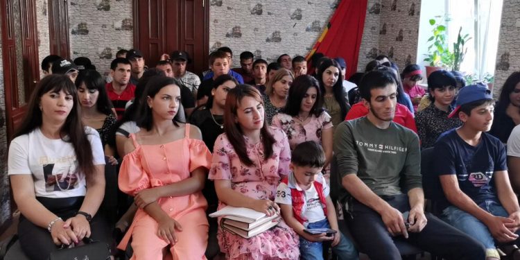 Kürt gençleri Rusya’da konferans gerçekleştirdi