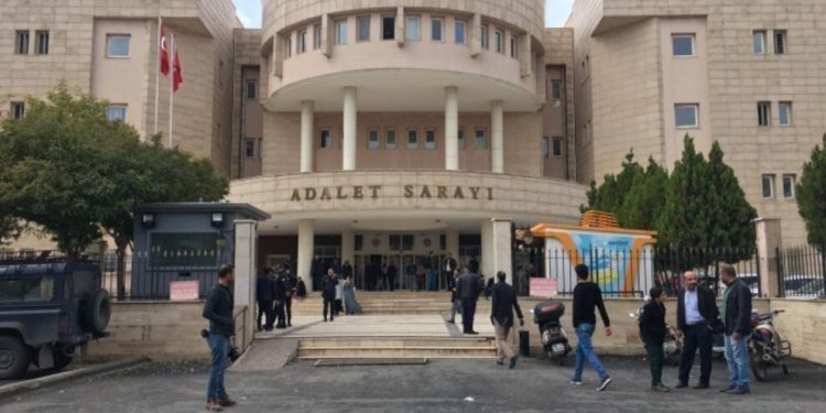 Urfa ve Mardin’de 9 kişi tutuklandı