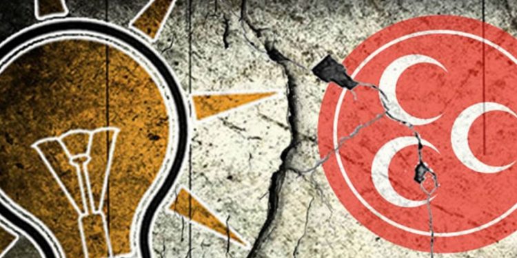 Türkiye’de olması gereken AKP-MHP savaşıdır, doğru olan da budur