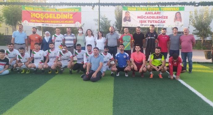 Gençlik Meclisi düzenlediği Ozan Yıldız Futbol Turnuvası final maçını yaptı