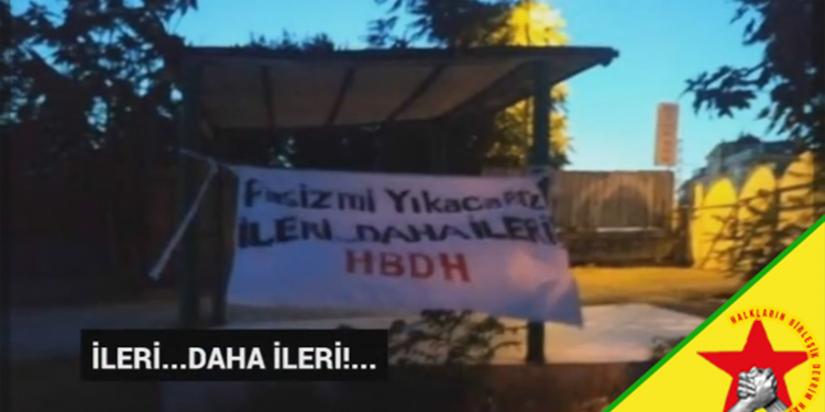 HBDH İstanbul’un iki ayrı noktasında pankart astı