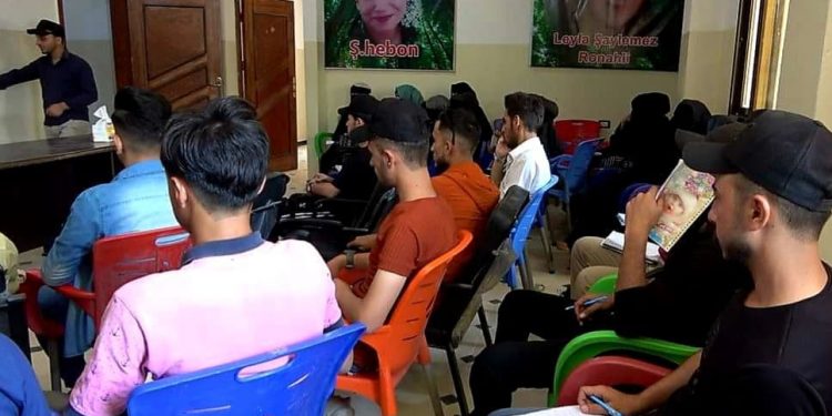 Tabqalı gençlerden Sağlık konulu eğitim devresi