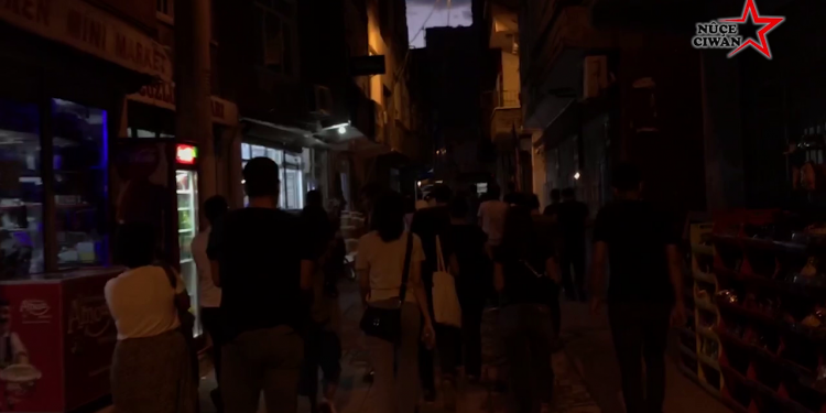 Yurtsever gençlikten ırkçı saldırıya karşı yürüyüş – “Kurdistan Goristan Ji Bo Faşîstan”