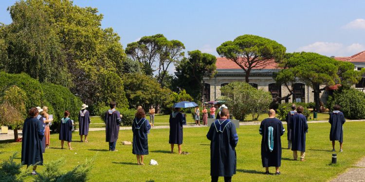 Boğaziçili akademisyenler: Kabul etmiyoruz, Vazgeçmiyoruz!