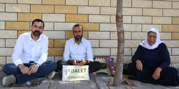 Şenyaşar ailesi: Siyasi menfaat hesaplarınız bir aileyi yok etti