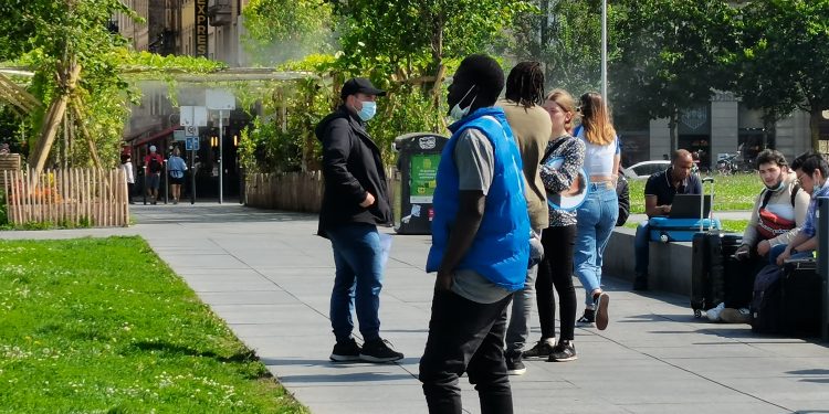 Strasbourg’da gençler Önder Öcalan’ı halka tanıttı