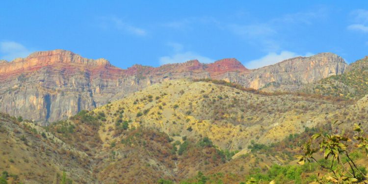 Tepê Sor’daki direniş 4. ayında